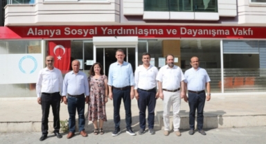 Alanya’da bin 844 öğrenciye 750 bin TL’lik yardım