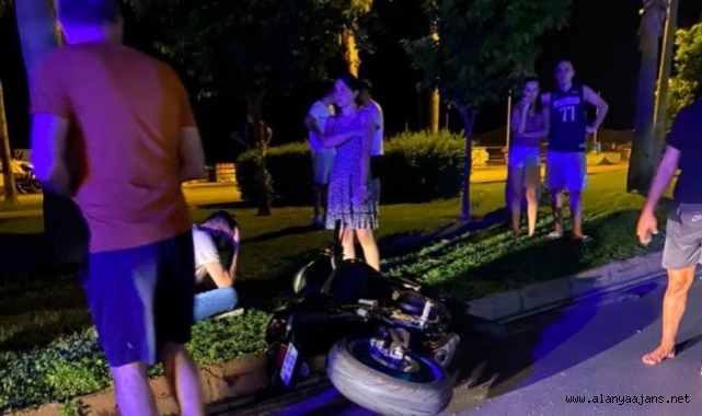 Alanya’da feci kazada anne ve karnındaki ikiz bebekler hayatını kaybetti