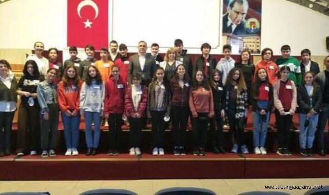 Hüseyin Girenes Fen Lisesi’ne marka tescil belgesi verildi