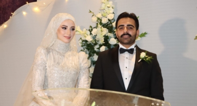 Alanya’da Ömer ve İrem muhteşem düğünle evlendi