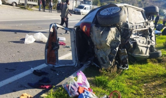 Alanya'da iki otomobilin çarpıştığı kazada 1 kişi öldü