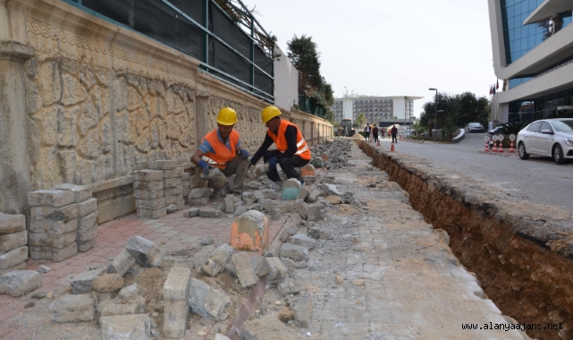 Alanya’da yollar yaza hazırlanıyor