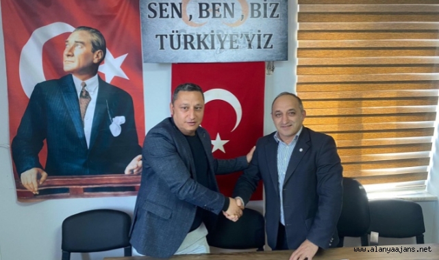 Ayhan Çetinkaya, Genç Parti’den aday adaylığını açıkladı