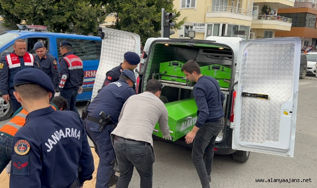 Depremden kaçıp Alanya’ya gelen aileden 3 kişi kazada hayatını kaybetti
