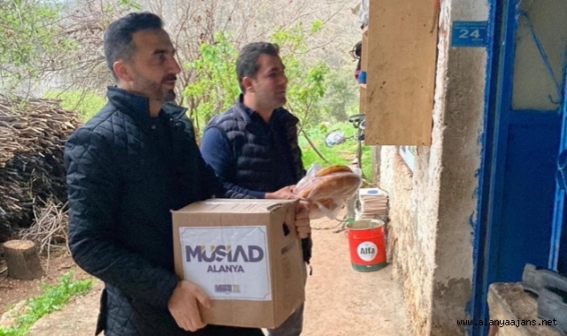 MÜSİAD Alanya Ramazan paketi dağıttı