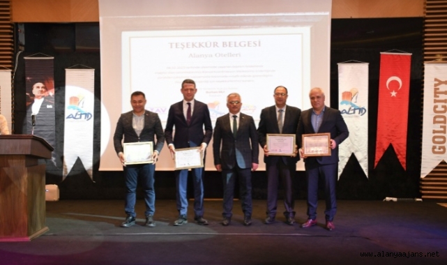 Vali Yazıcı’dan depremzedeleri ağırlayan Alanya’ya teşekkür