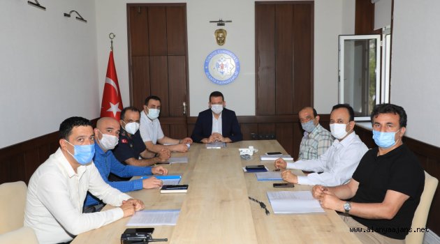 Kaymakam Ürkmezer, Alanyalılardan ricada bulundu