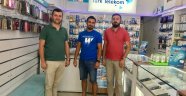 Ak Gençlik esnafın yanında