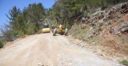 Alanya Belediyesi'nden Koşdavut Yolu’nda asfalt çalışması
