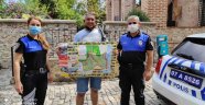 Alanya’da polis turistlere rehber oluyor