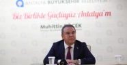 Başkan Böcek israfı sergiledi
