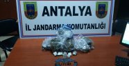JANDARMA UYUŞTURUCU ELE GEÇİRDİ