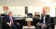 Yücel: :‘Sıra sizde Muhittin Başkanım’