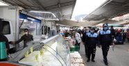 Zabıta Alanya’yı adım adım denetledi