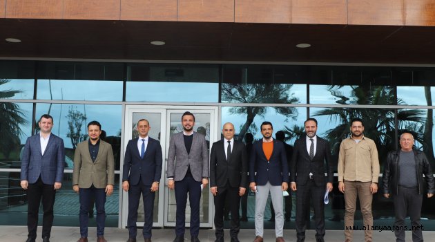Toklu ve yönetiminden Müdür Sarı'ya ziyaret
