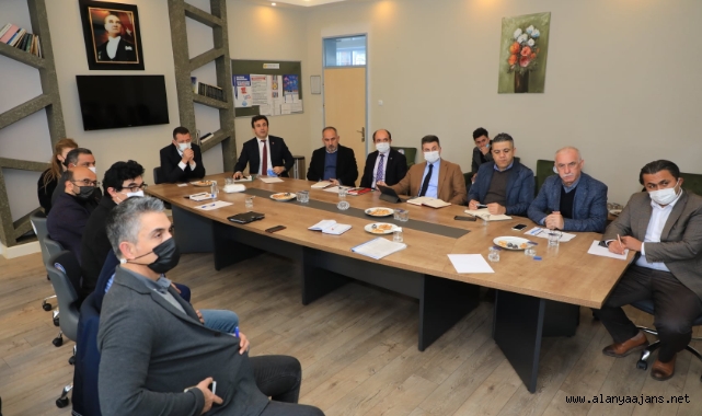 AHENK ilçe yönetimi toplandı