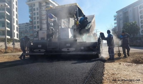 Alanya Belediyesi asfalt çalışmalarında hız kesmiyor