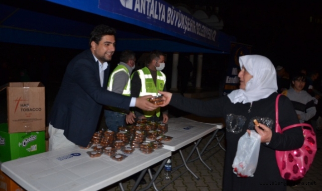 Büyükşehir’den Miraç Kandili’nde Alanya’da lokma ikramı