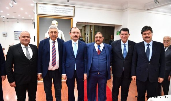 Başkan Yenialp, esnafın sorunlarını Ankara’ya iletti