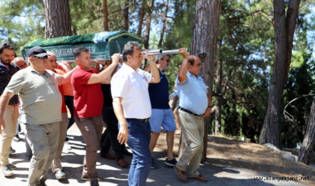 Alanya’da okul yaptıran hayırsever son yolculuğuna uğurlandı