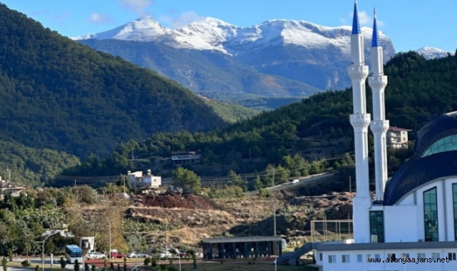 Kar Alanya'ya kadar indi