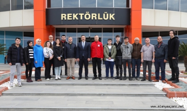 ALKÜ’lü Kızılay gönüllüleri afet bölgesine gitti