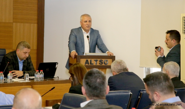 ‘Otelini depremzedelere açtın mı?’ sorusuna Erdem’den sert tepki
