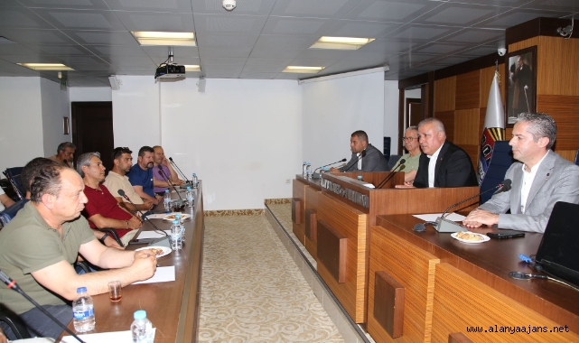 Erdem inşaat sektörü temsilcilerini dinledi