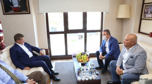 Davutoğlu ve Böcek'ten, Başkan Şahin'e ziyaret