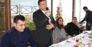 BAŞKAN YÜCEL, GAZETECİLERLE KAHVALTIDA BULUŞTU
