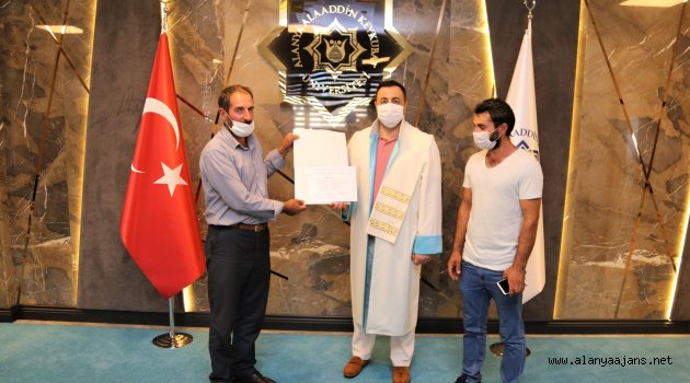 Vefat eden ALKÜ'lü öğrencinin diploması ailesine verildi